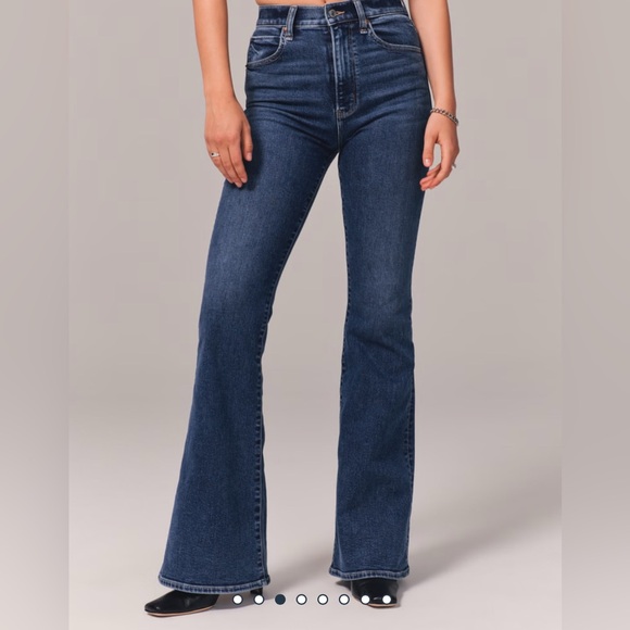 Abercrombrie Ultra High Rise Flare Jeans - Picture 4 of 9